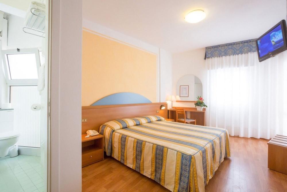 Hotel Adria Sul Mare Caorle Exterior photo